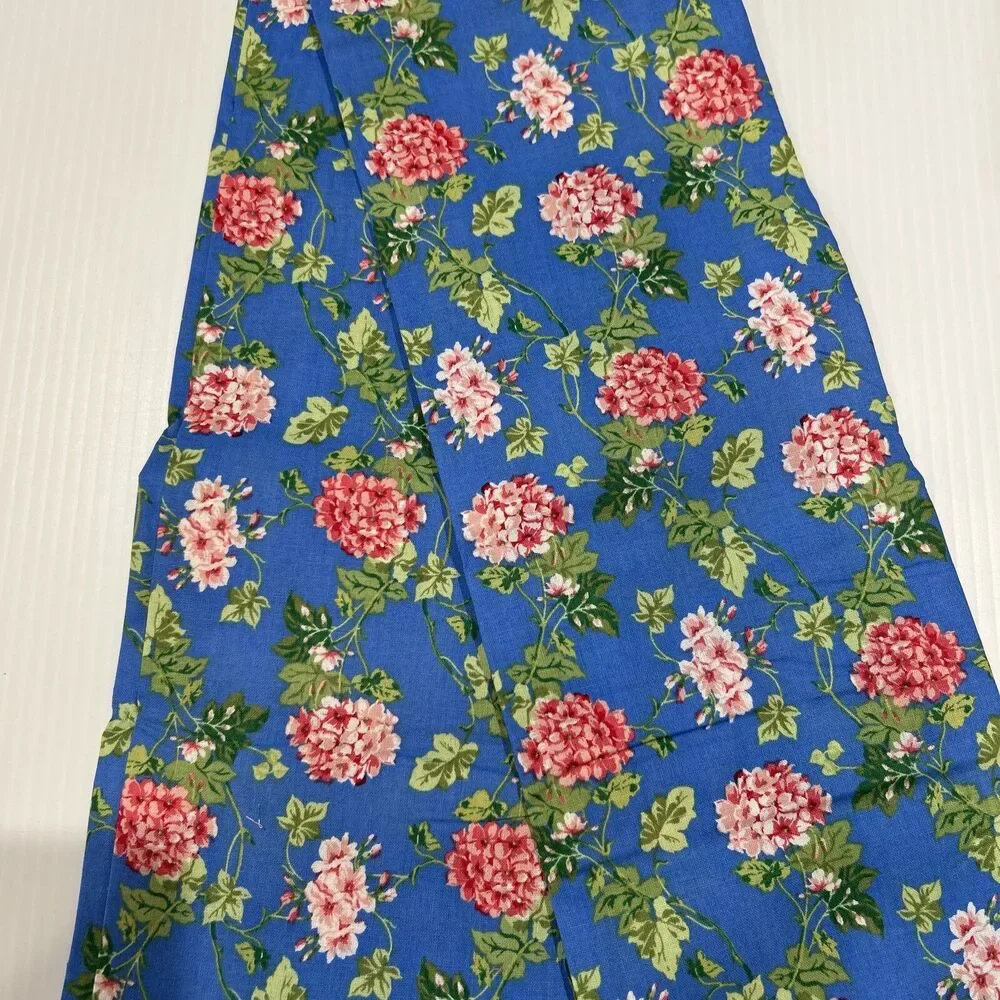 Waverly Inspirations Floral Blue Cotton Quilting Fabric Crafts 44